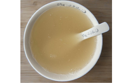 夏日解暑，這碗冷藏的野生葛根粉藏著自然的清涼答案?